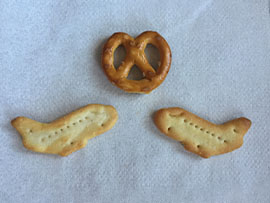 Airplane and knot biscuits